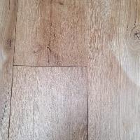 V4 Hammer Beam Oak Laminate 